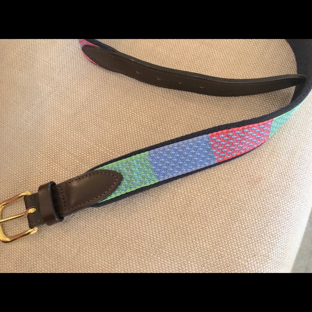 Vineyard Vines boys Belt. Size 28.
